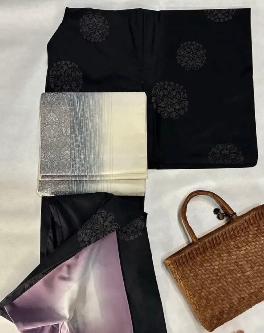 ザクロ様用　大島紬　飛び柄　墨黒　裄68