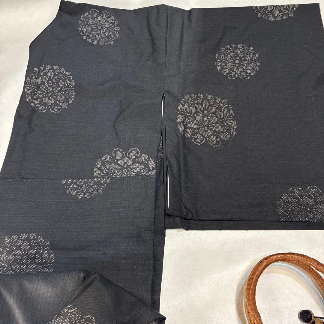 ザクロ様用　大島紬　飛び柄　墨黒　裄68