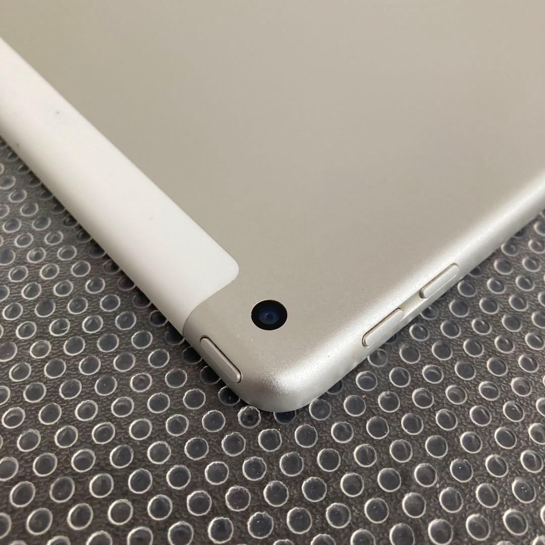 588【早い者勝ち】iPad6 第6世代 32GB SIMフリー☆