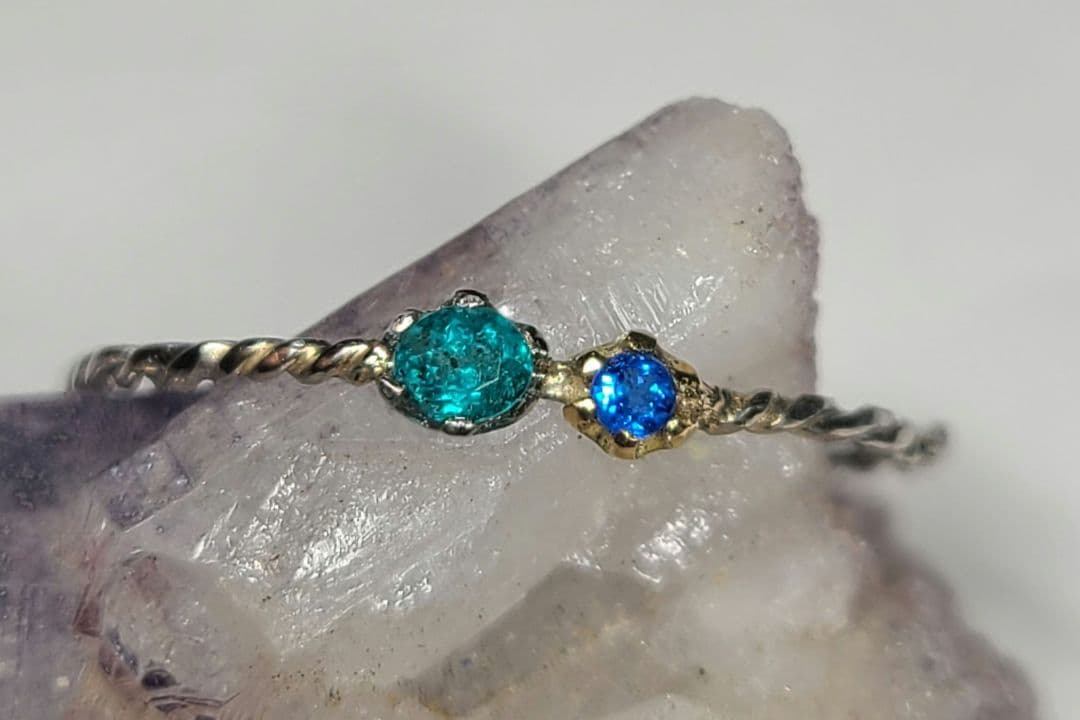 力のあるネオンブルーの共演★バターリャパライバトルマリン&アウイナイトリング★