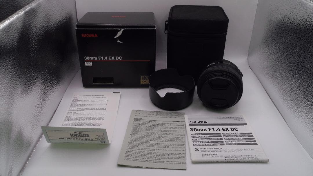 【中古美品】カメラレンズ SIGMA 30mm F1.4 EX DC シグマ