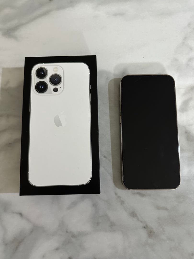 【美品】Apple iPhone 13 Pro シルバー SIMフリー　箱あり