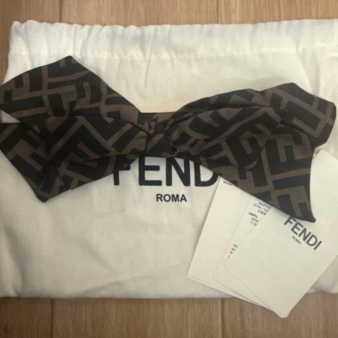 FENDI FFロゴ リボンヘアアクセサリー
