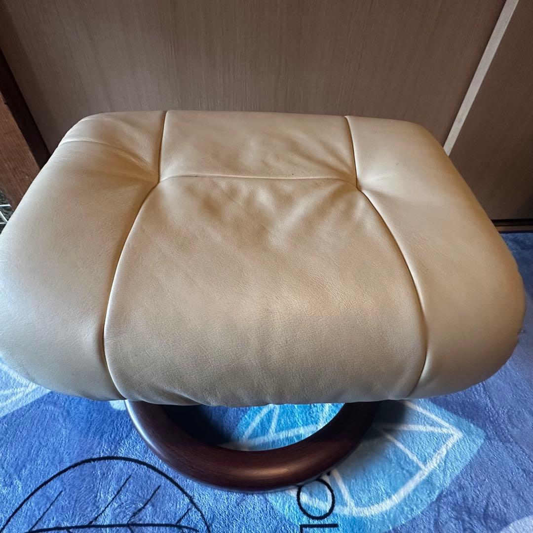 シモンズ正規品　リクライニングチェア　215Rベースチェア　バニラ色