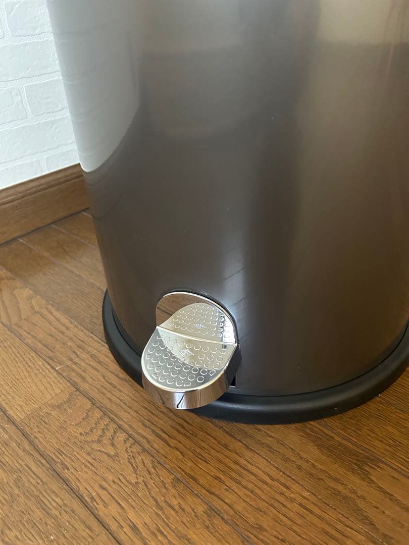 未使用　WESCO ペダル付きダストボックス　メタルライナー　33L