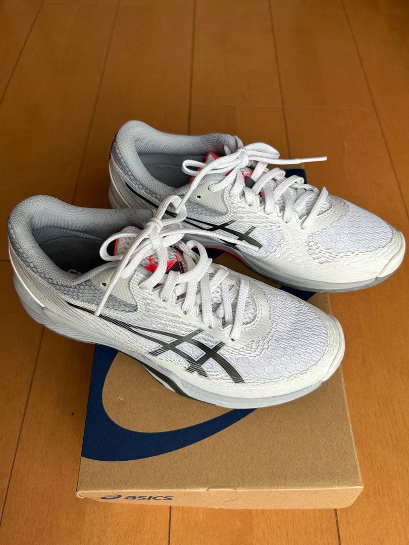 アシックス　バレーボールシューズ　V-SWIFT FF4 23.5㎝