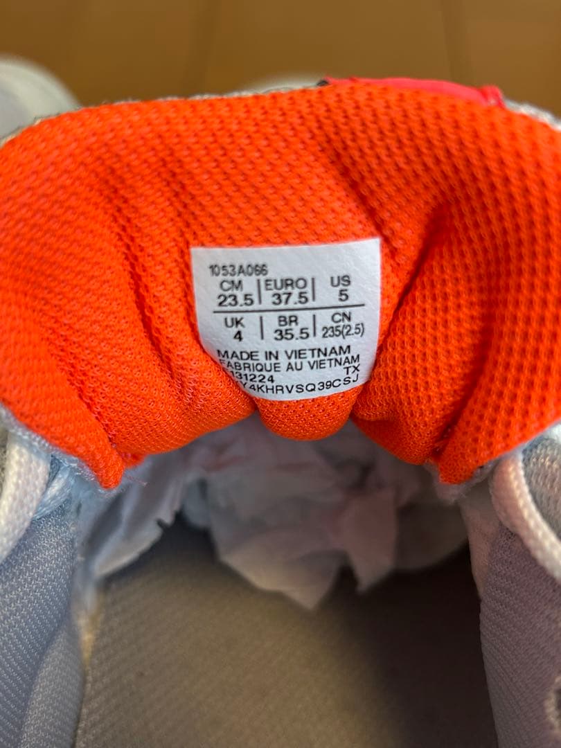 アシックス　バレーボールシューズ　V-SWIFT FF4 23.5㎝