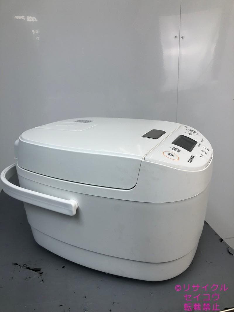 【中古】東芝IHジャー炊飯器 1L 2023年式2511030850