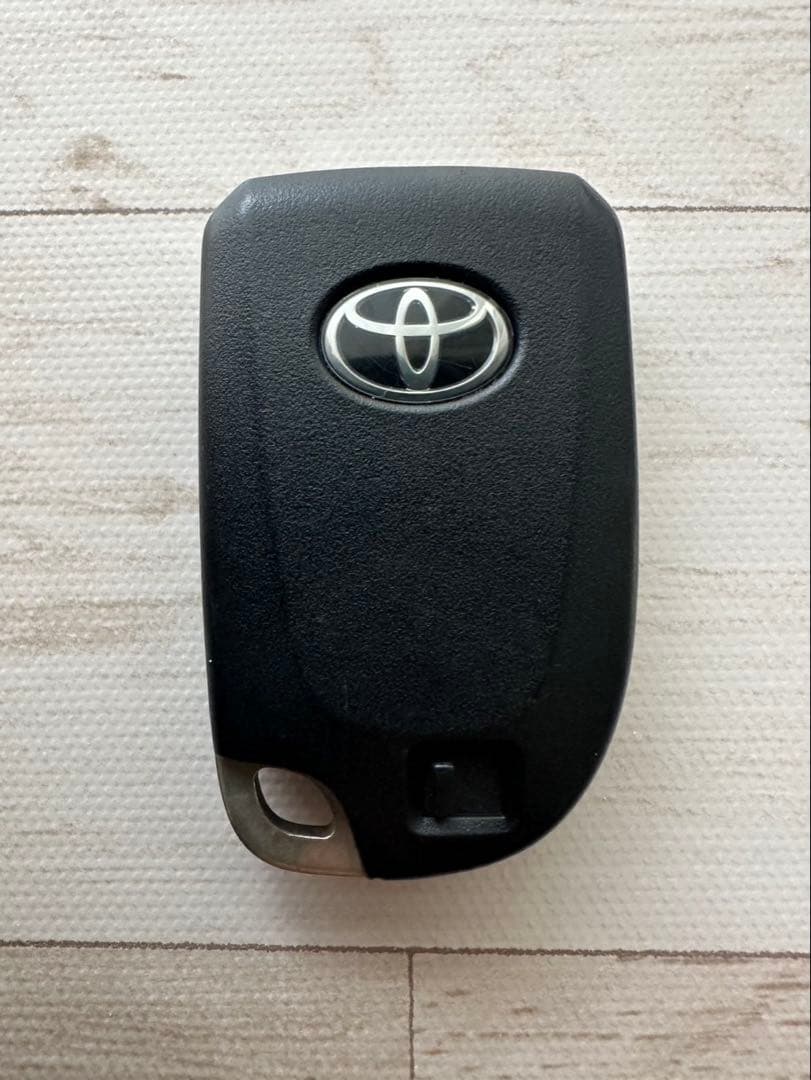 トヨタ　純正　200系　ハイエース　レジアスエース　スマートキー　TOYOTA
