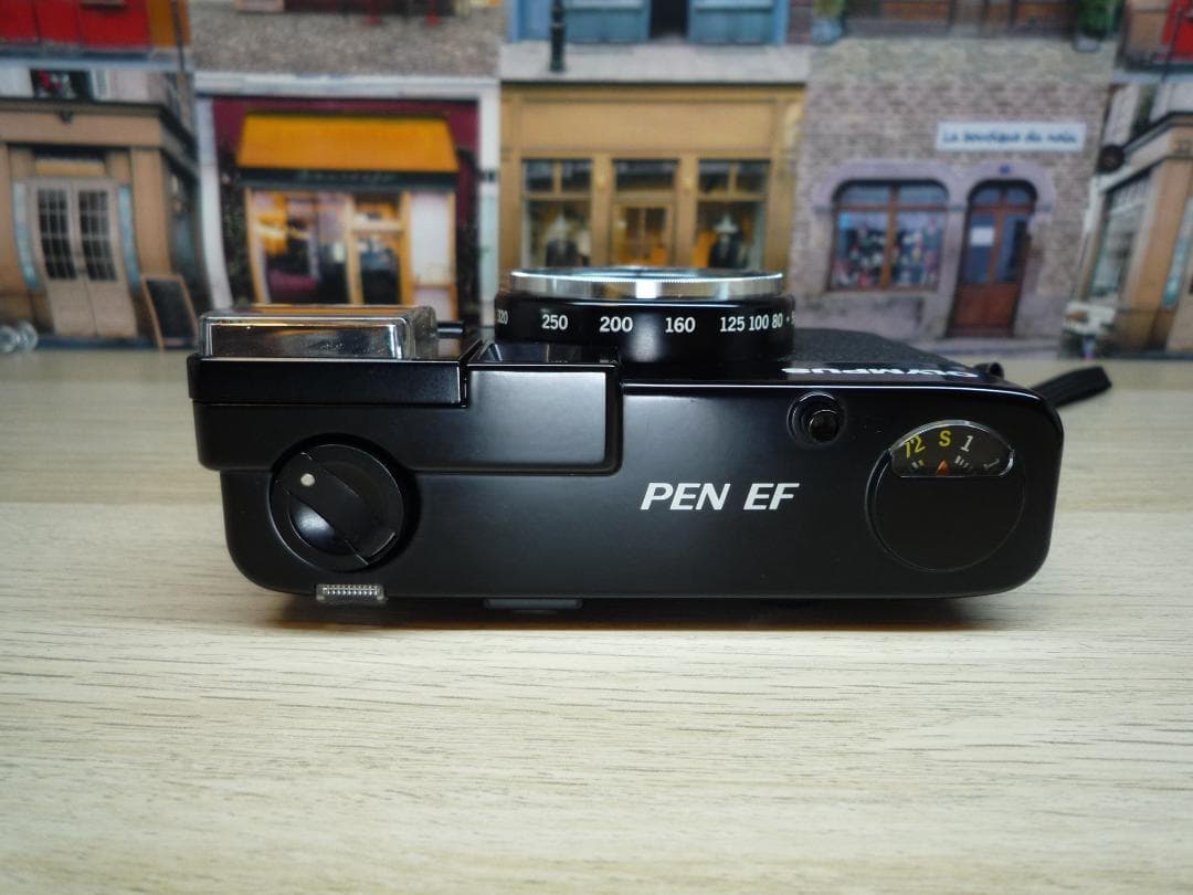 ☆ストロボ付きハーフカメラ☆ OLYMPUS PEN EF　㉕