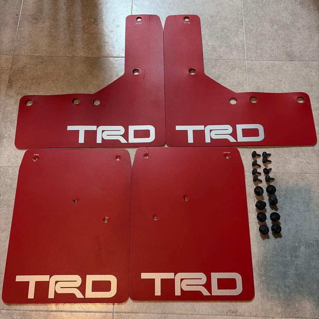 ハイエースＴＲＤ マッドフラップ 前後泥除け4枚セット