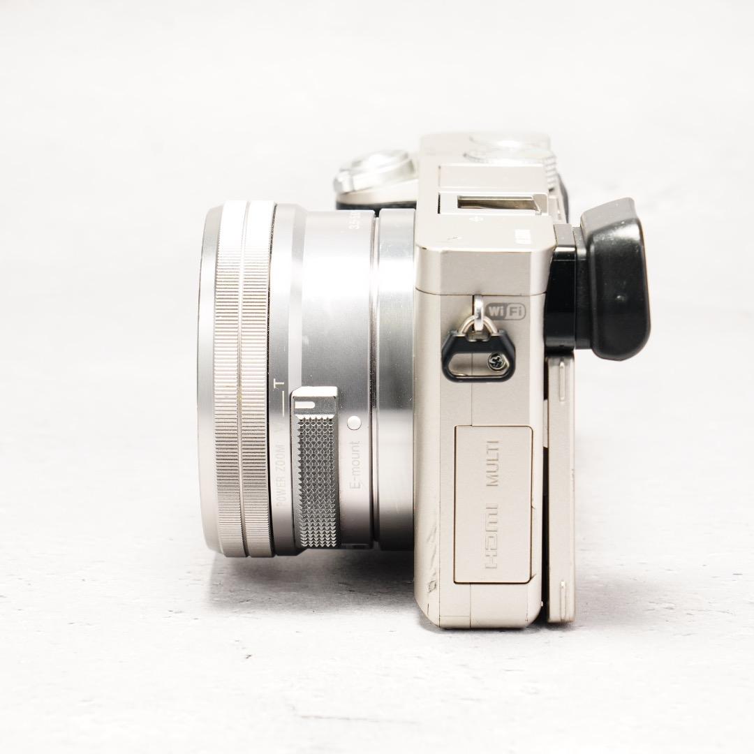 SONY α6000 パワーズームレンズキット シルバー カメラバッグ付 動作◎