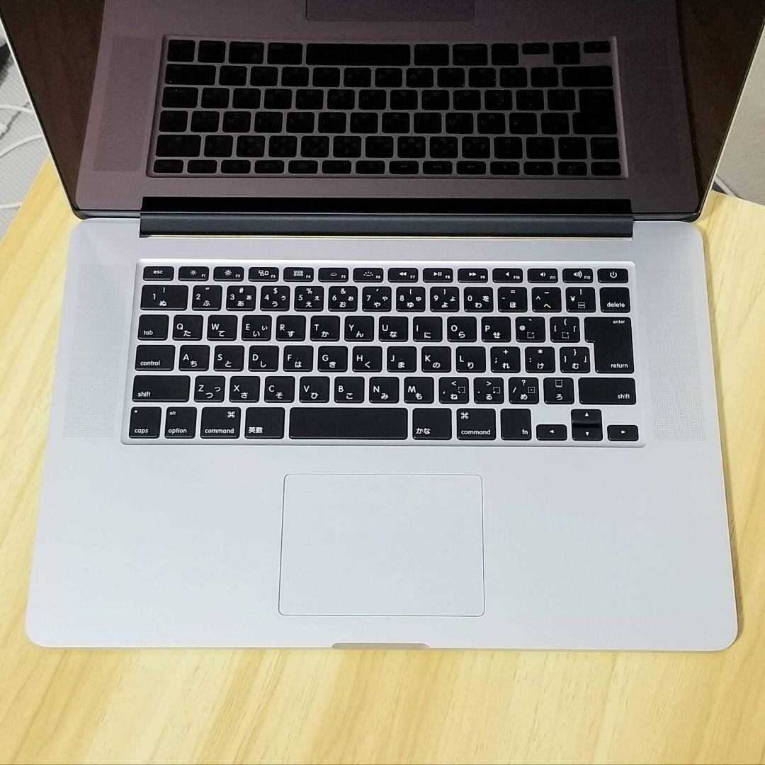 美品 Macbook Pro 15インチ i7/16GB/SSD256GB