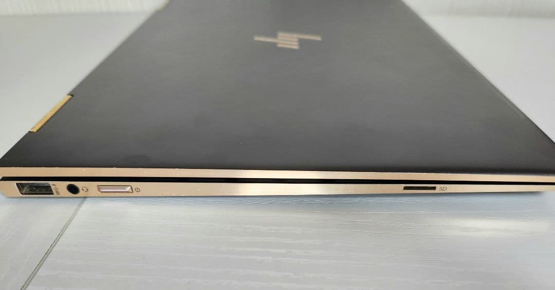 Windowsノート本体 Spectre x360 Corei7-8550U 16GB 512GB