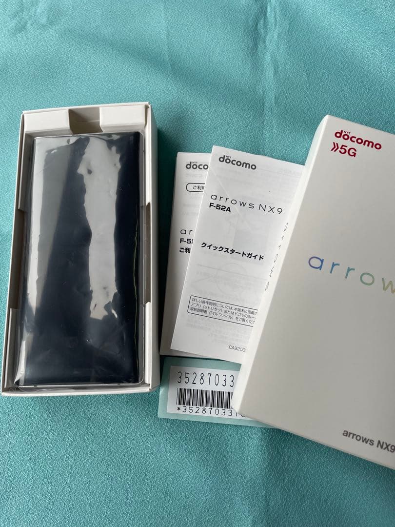 docomo arrows NX9 F-52A ホワイト 5G対応 SIMフリー