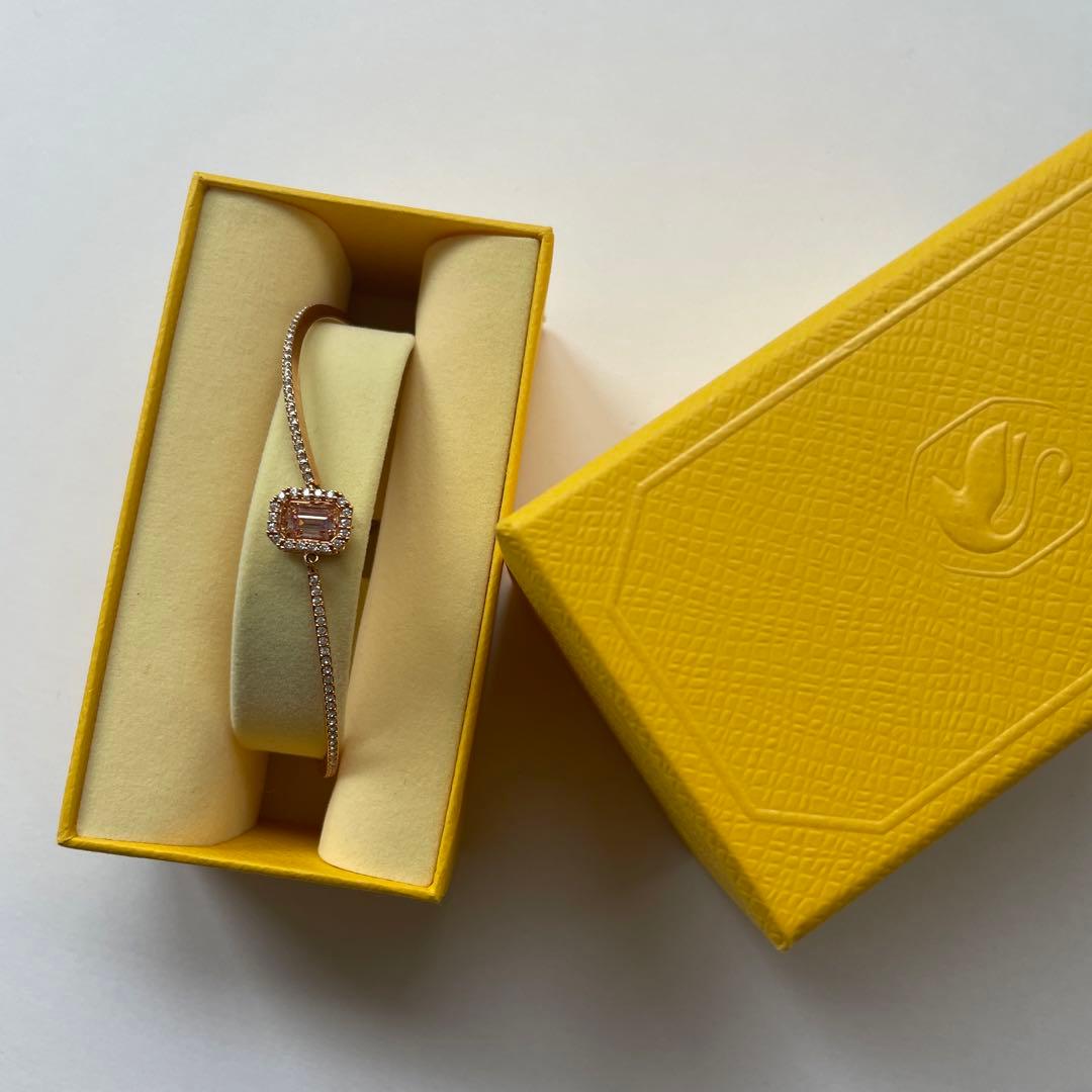 新品【定価2.4万】現行品スワロフスキーMillenia バングルボックスなし