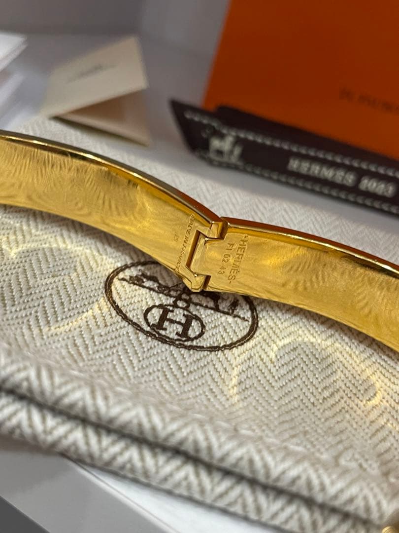 エルメス エナメルブレスレット クリック 箱付き