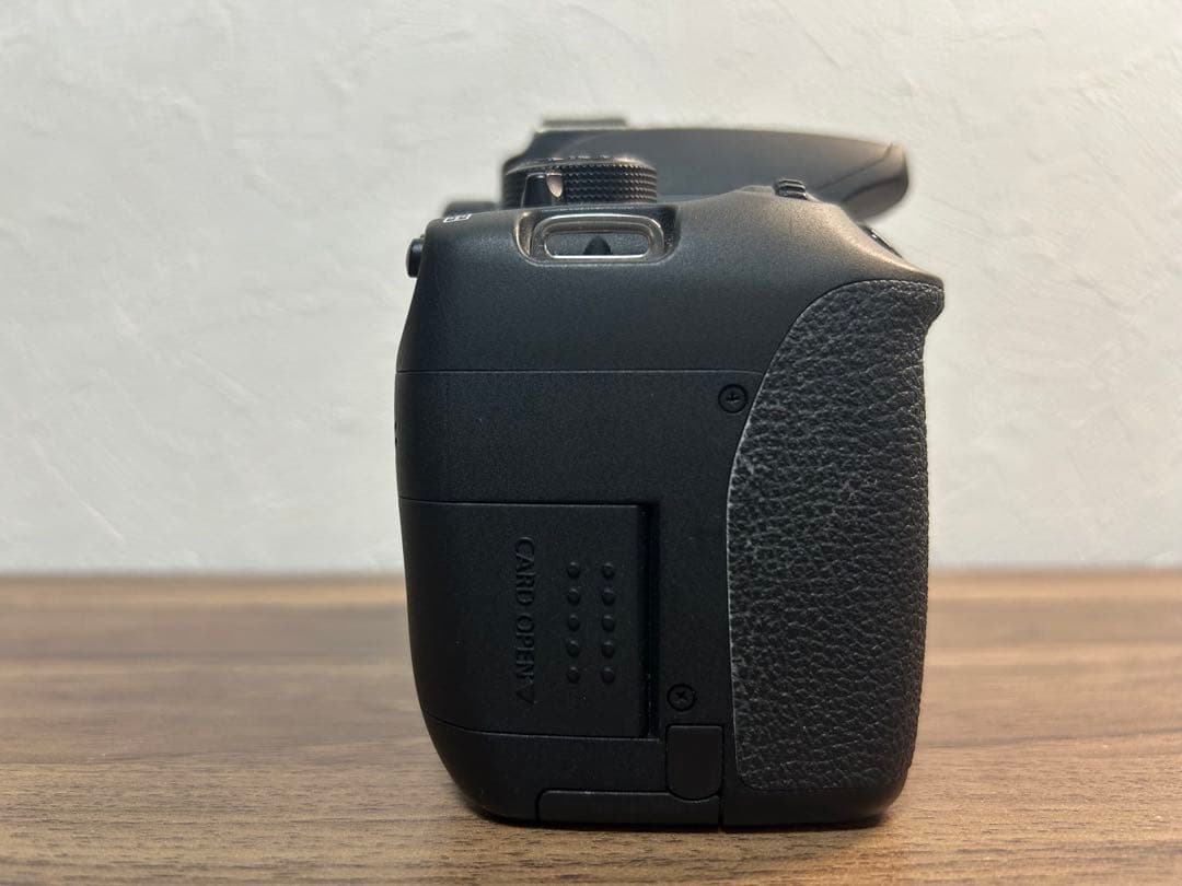 Canon EOS Kiss X7i 本体 バッテリー付き