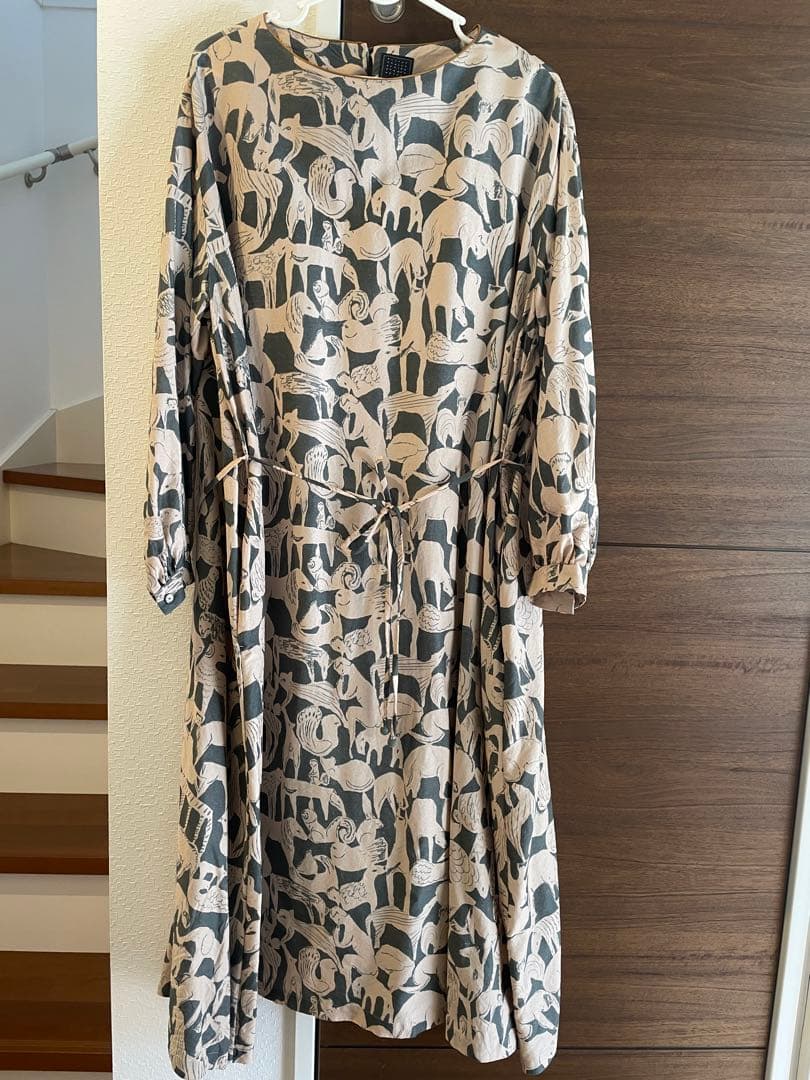 mina perhonen life puzzle動物柄 長袖 ひざ丈ワンピース