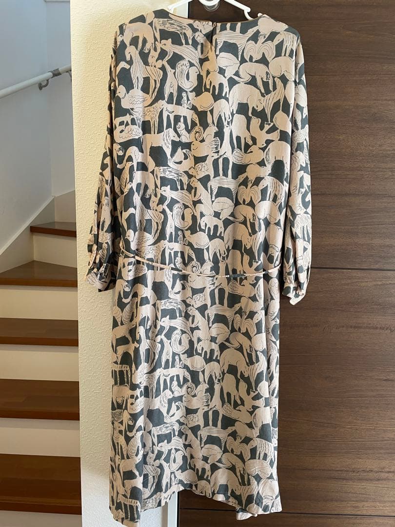 mina perhonen life puzzle動物柄 長袖 ひざ丈ワンピース