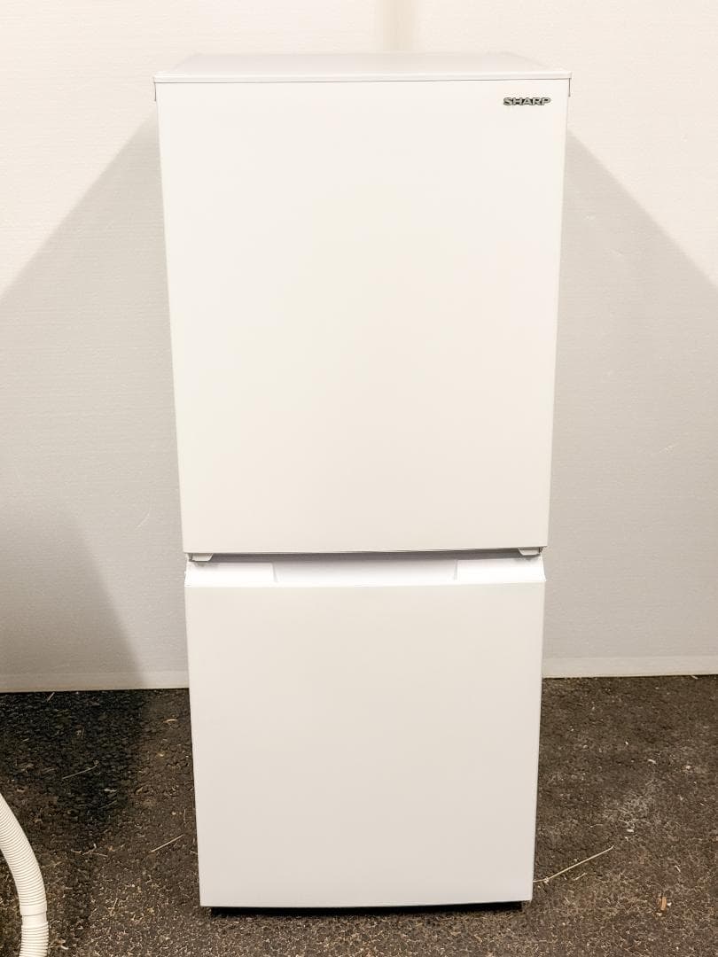 SHARP ノンフロン冷蔵庫 152L SJ-D15K-W 一人暮らしに最適！