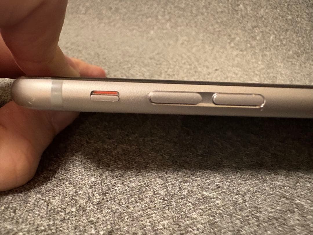 iphone 6s plus 64gb シルバー 美品