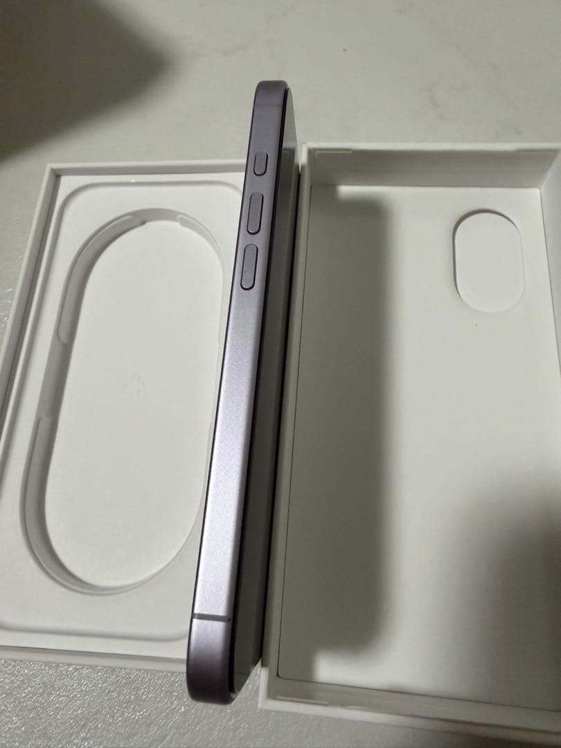 ちゃんまる　iPhone17 256G ラベンダー 本体