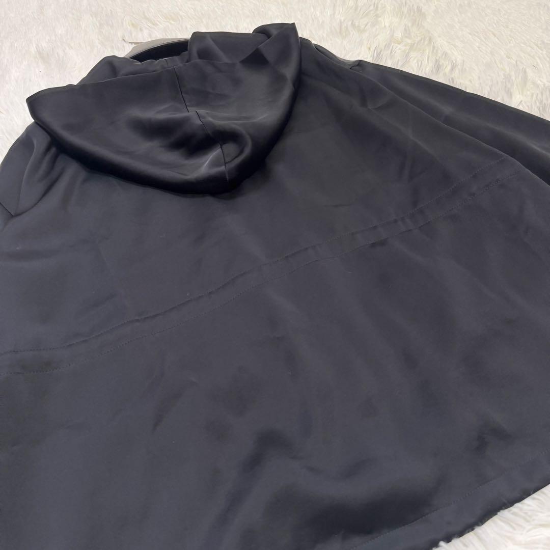 美品 2023年 グレースコンチネンタル トリアセサテンフーディー ブラック