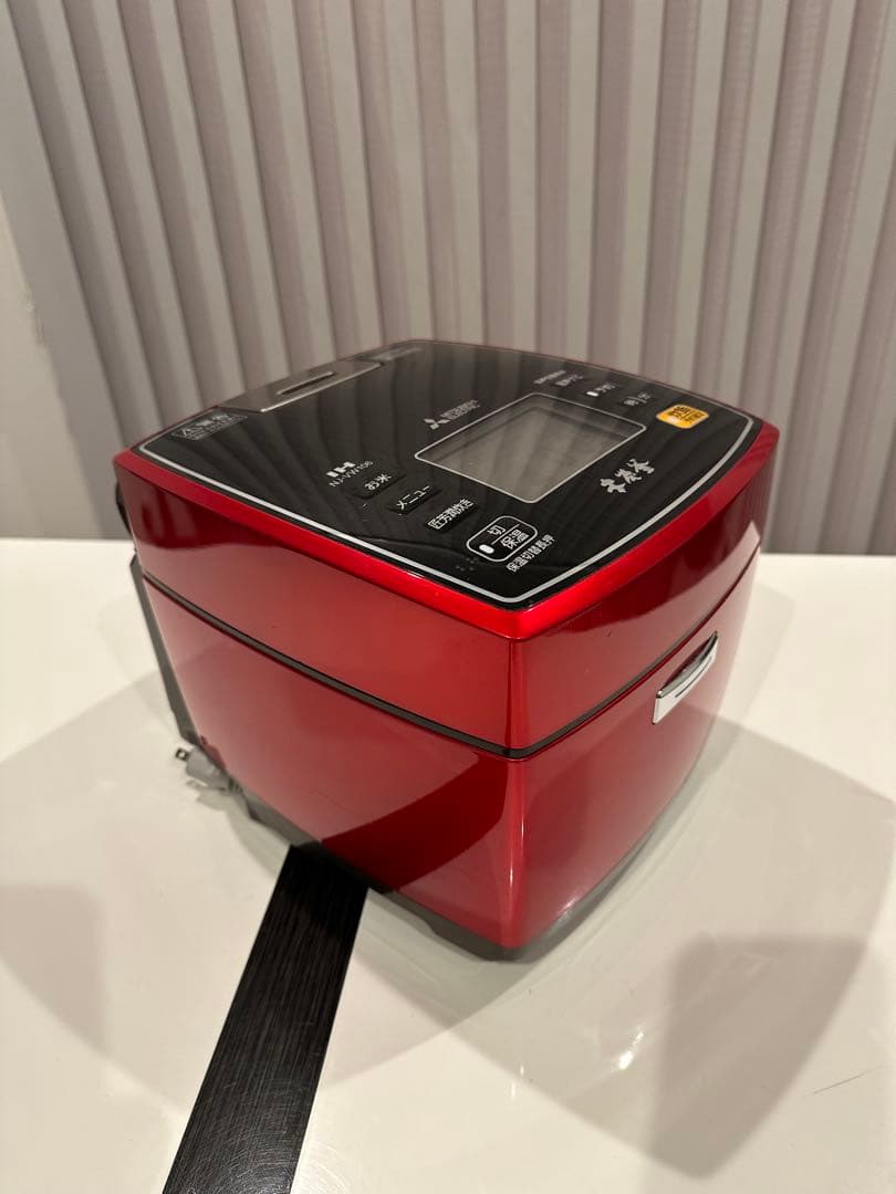 炊飯器 本炭釜　釜に割れ有り