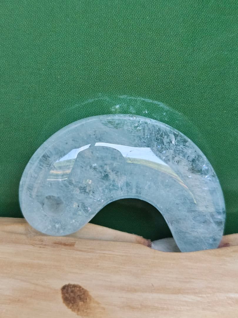 美品　アクアマリン勾玉　　　☆9,000円☆