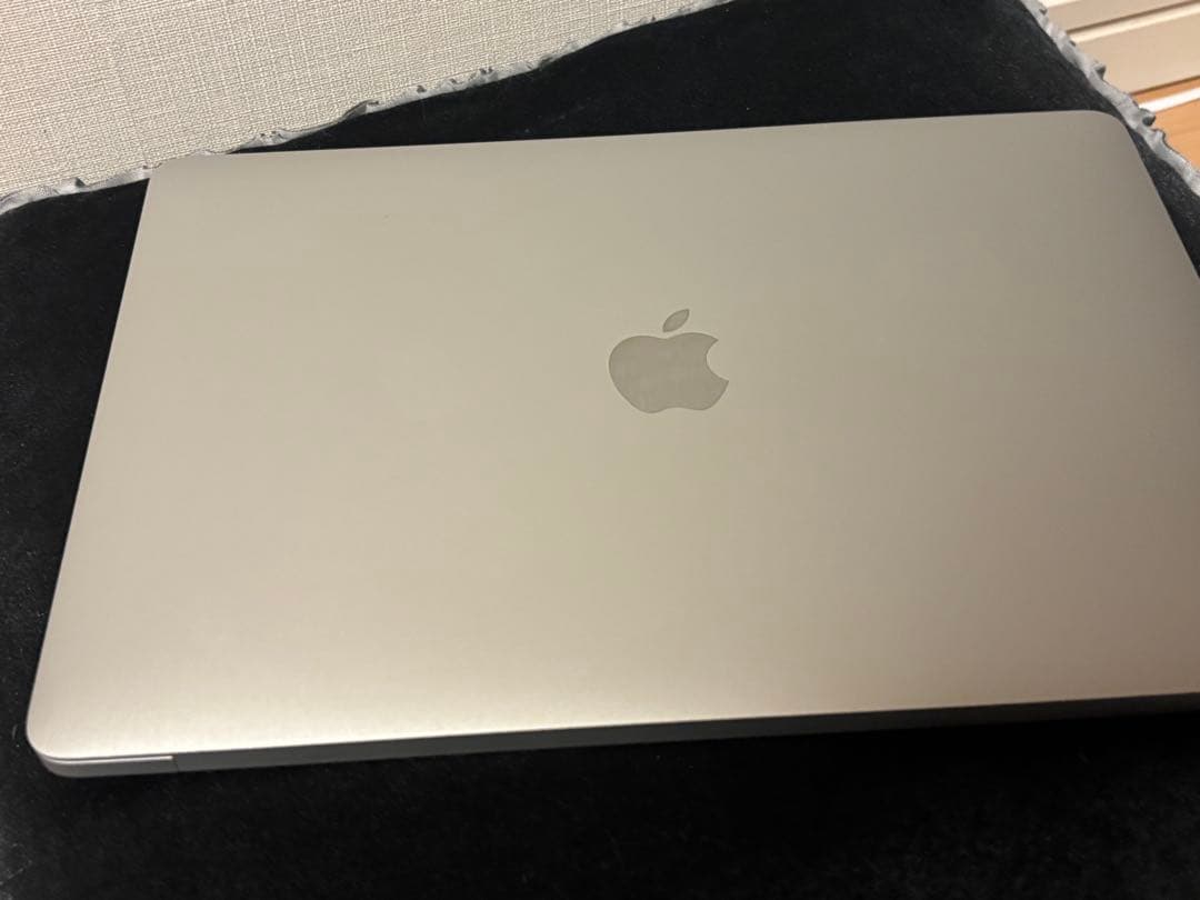 MacBook Air13インチ　M1 2020