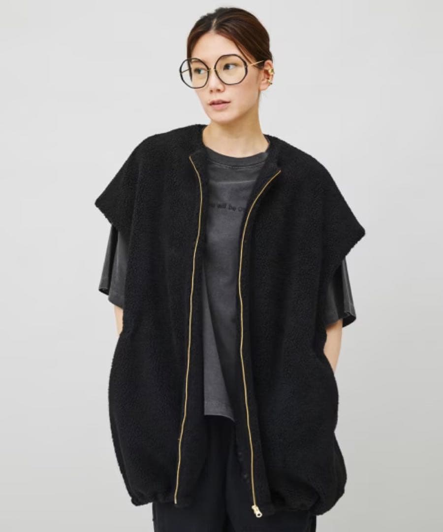 【美品】Curensology(カレンソロジー)/ショートボアベスト