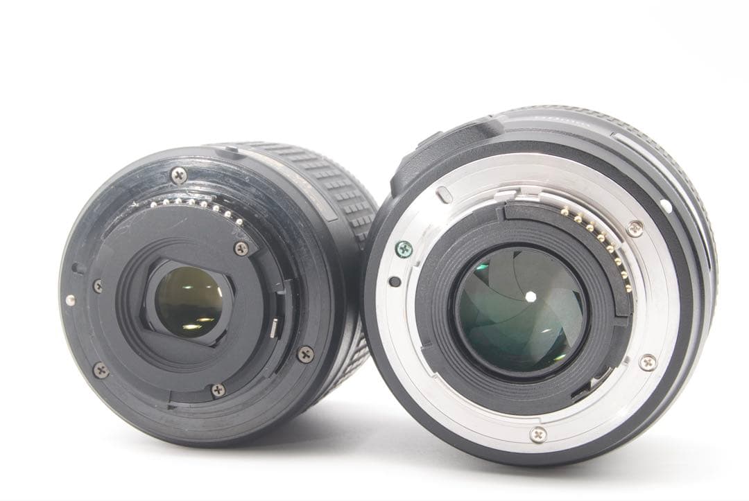 Nikon D5600 ダブルレンズ　単焦点　ポートレート　Wi-Fi搭載　美品