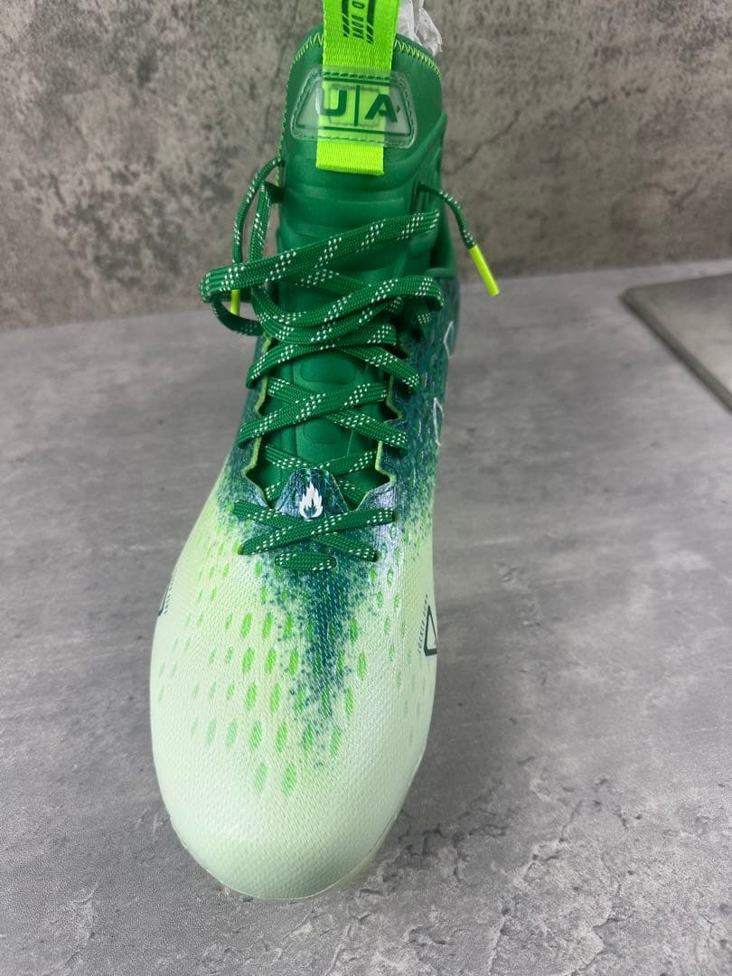 【未使用】UA Spotlight Green アンダーアーマー スパイク 30