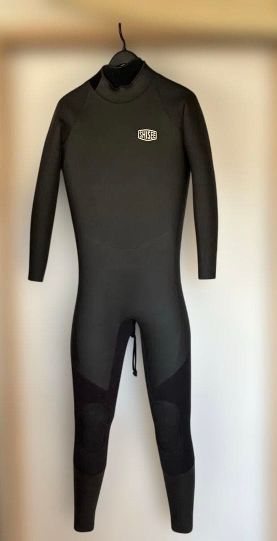 ウエットスーツ（セミドライ、フルスーツ）５ミリ×3ミリ、Ｌ〜XLサイズ