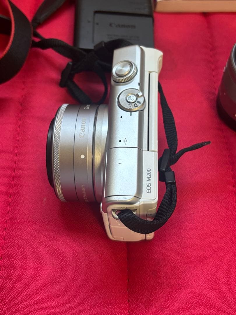 ♥️セール中♥️ Canon EOS M200 ホワイト セット