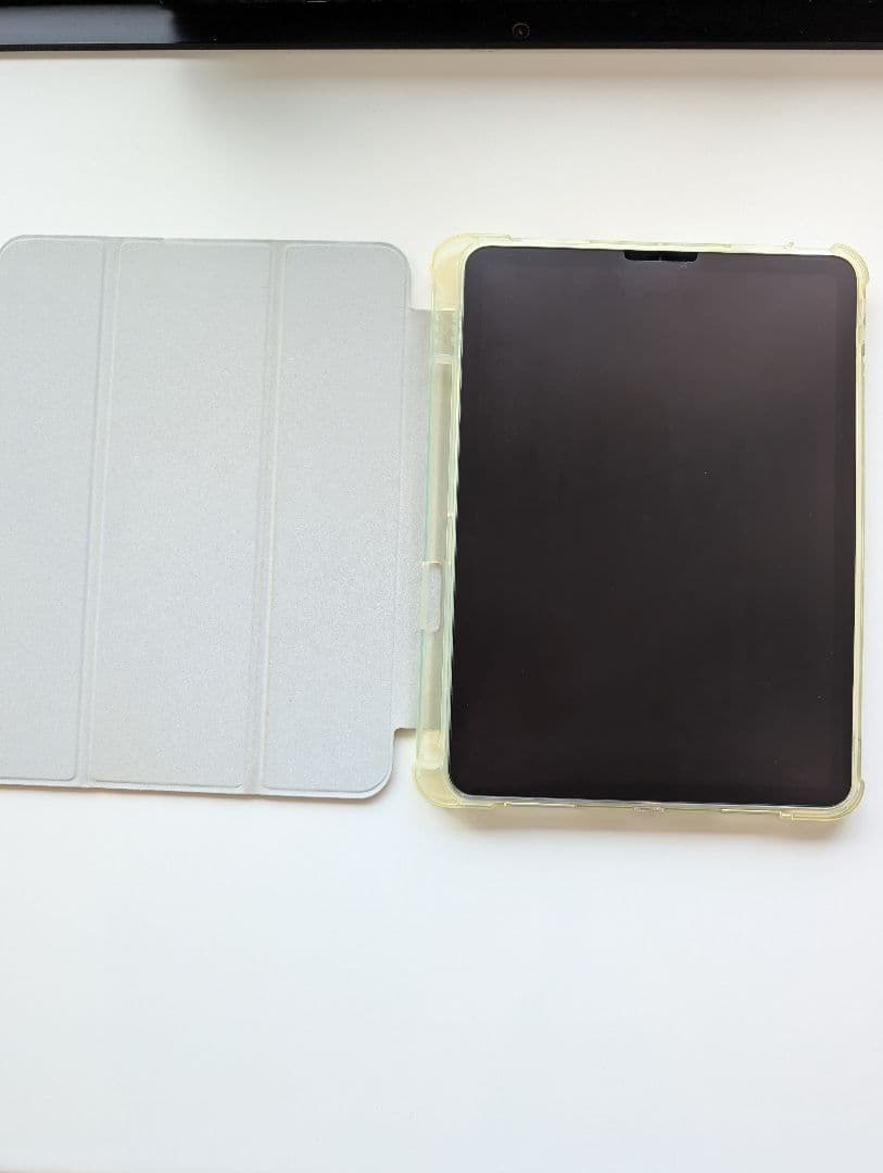 iPad Air 4世代本体 64GB キーボード + カバー