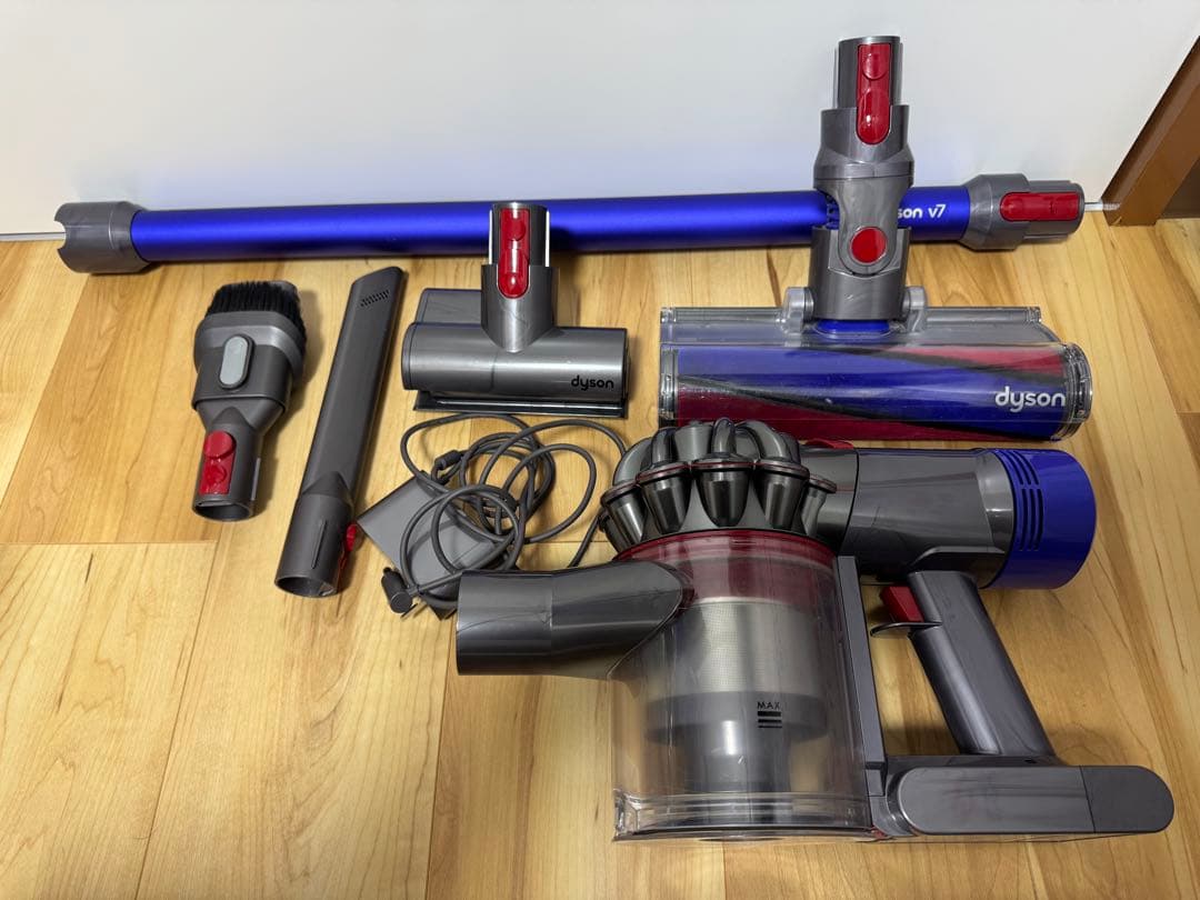 Dyson V7 Slim スティッククリーナー 本体