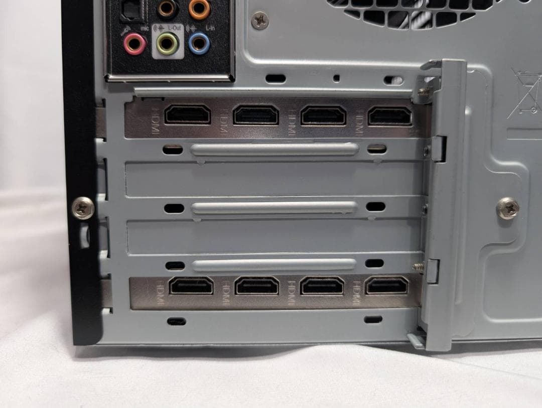 8画面対応 トレーダー向けPC Core i7 メモリ16GB 高速SSD