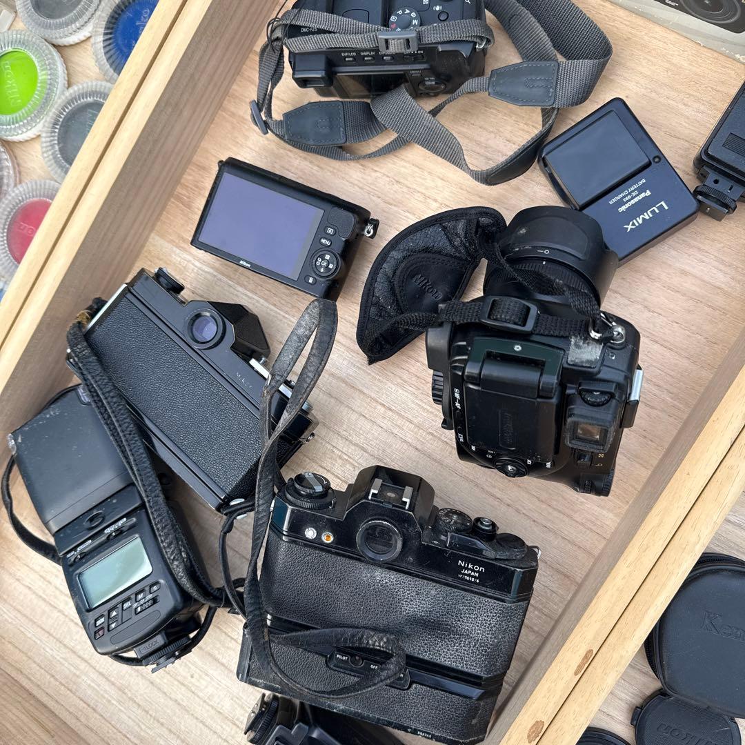ニコン　カメラとレンズなど　動作確認不可ジャンクとして　カメラまとめ売り