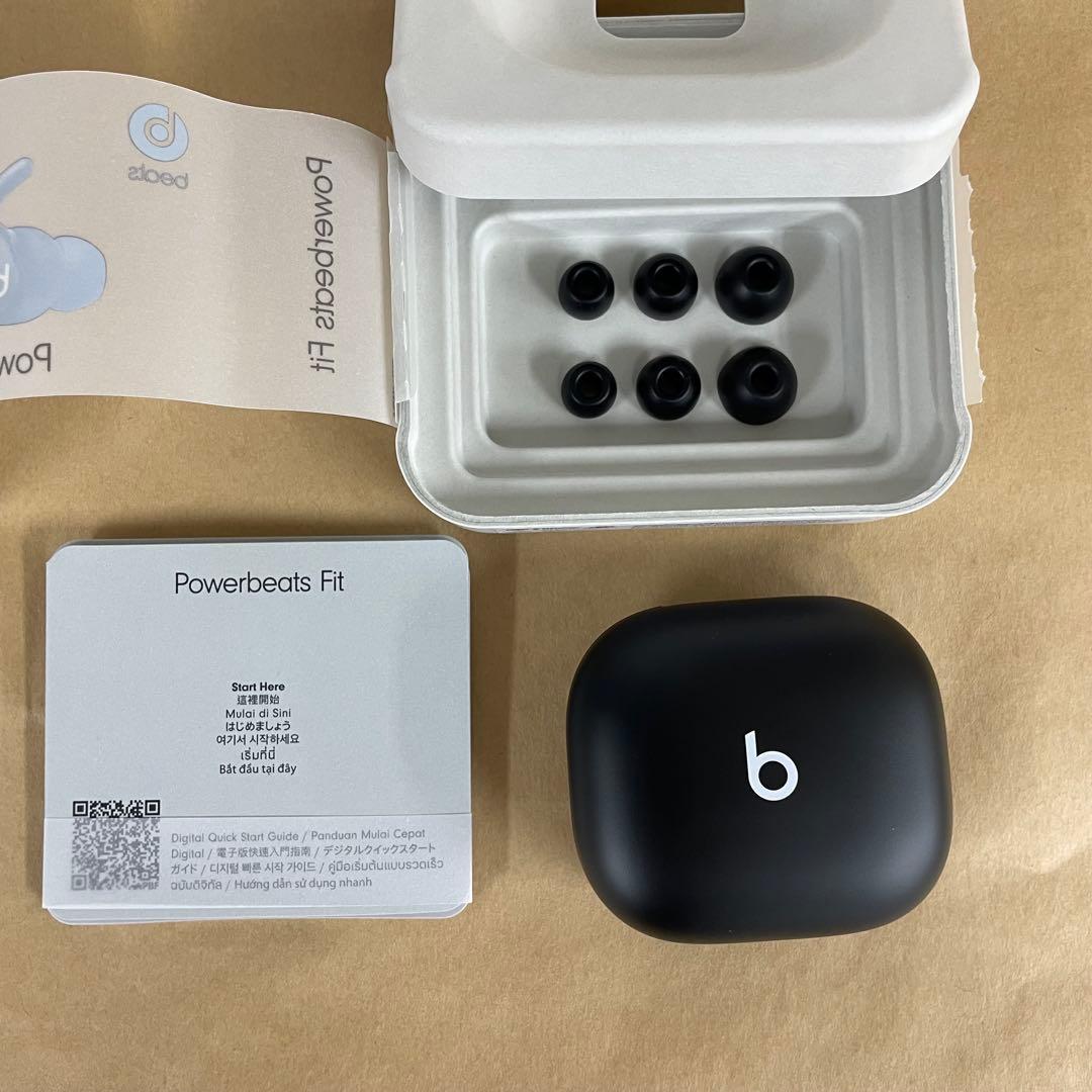 Powerbeats Fit ブラック Beats ワイヤレスイヤホン