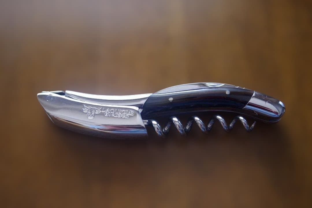 ラギオール・アン・オブラック（LAGUIOLE en Aubrac）ワインオープ