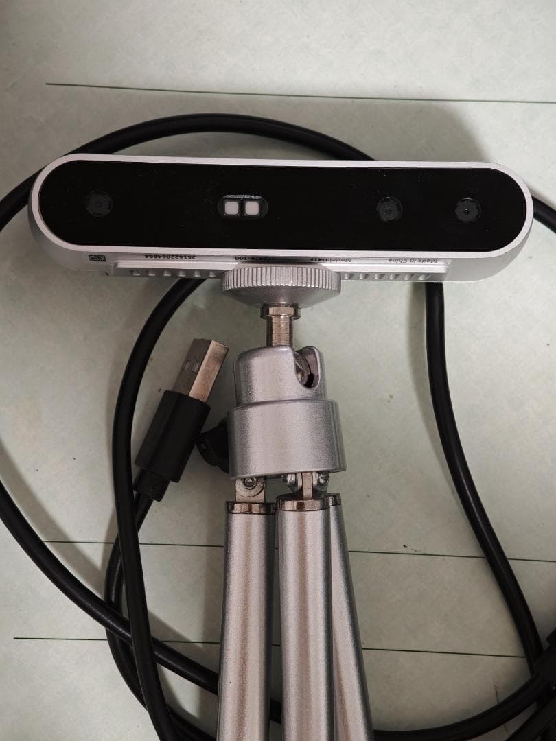 スキャナー Intel realsense D415