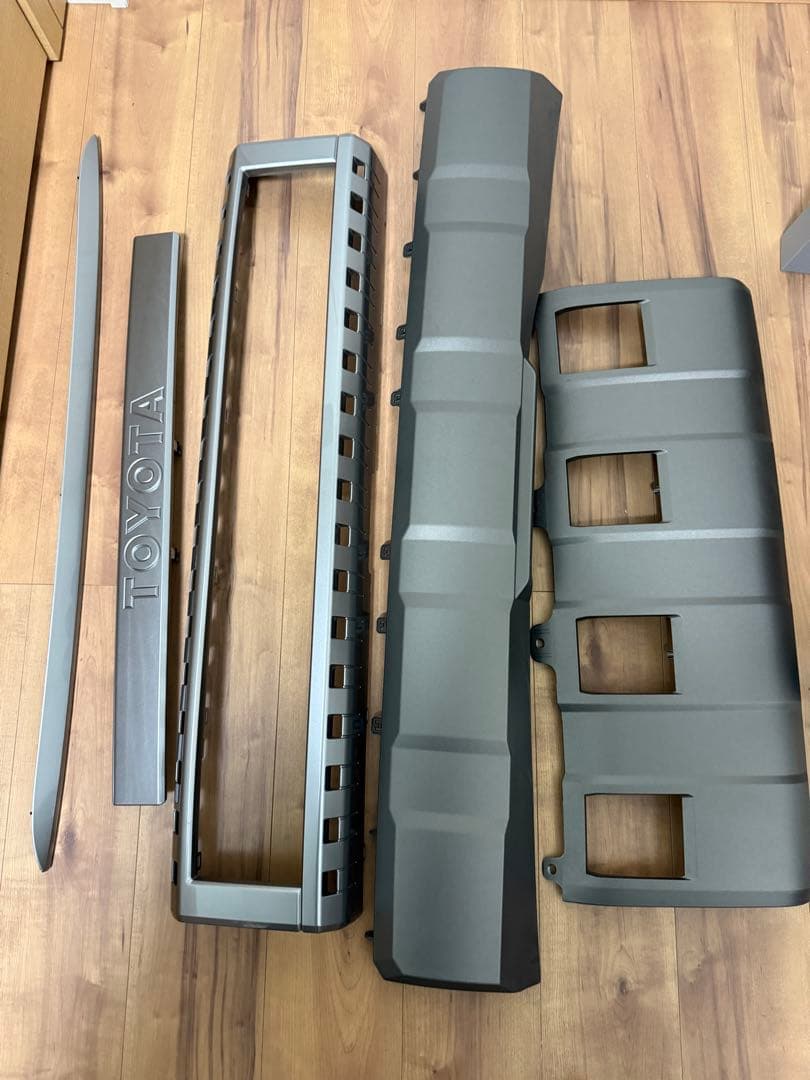 トヨタランドクルーザー250VX 純正パーツ5点セット