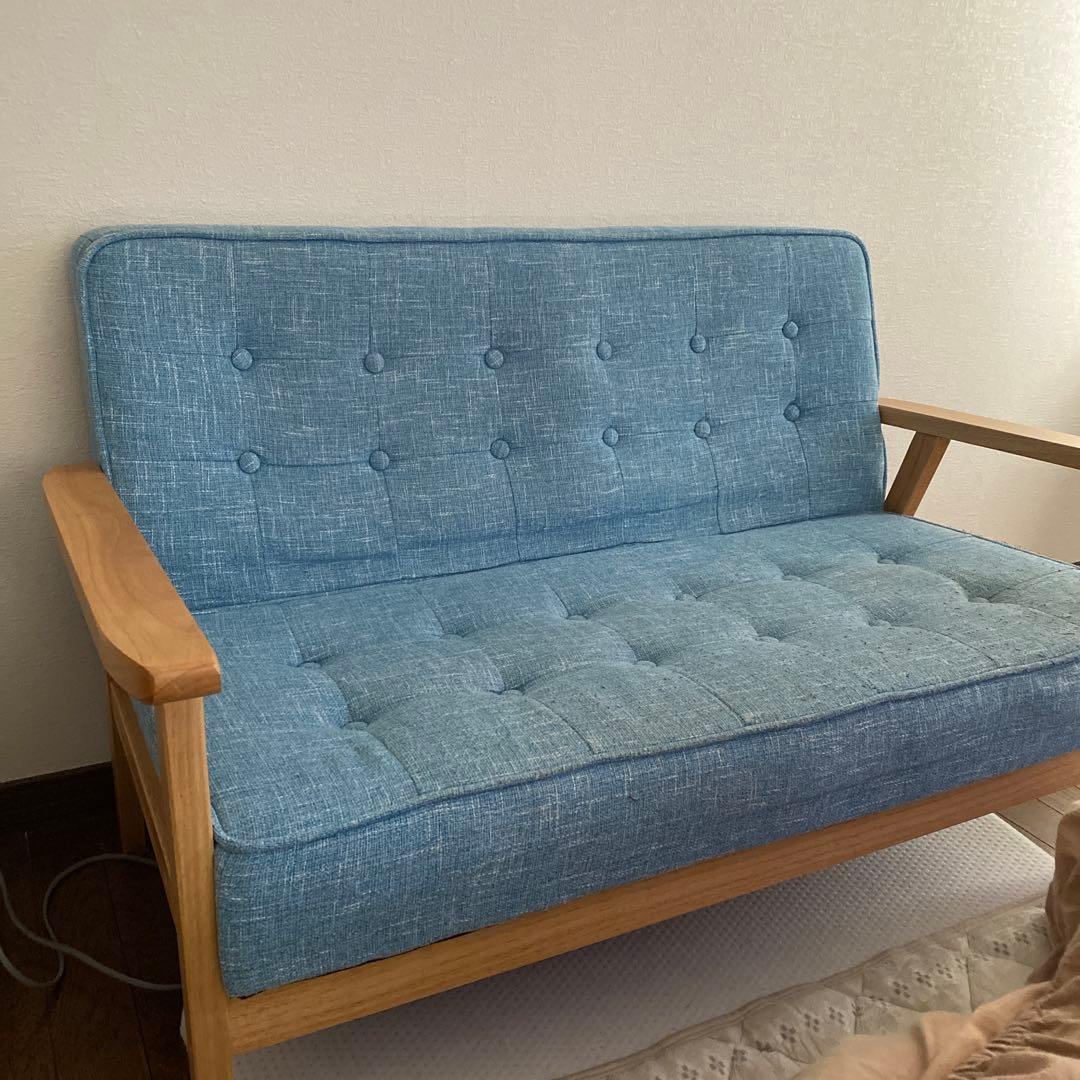 最終価格！水色のボタン付きクッションソファ
