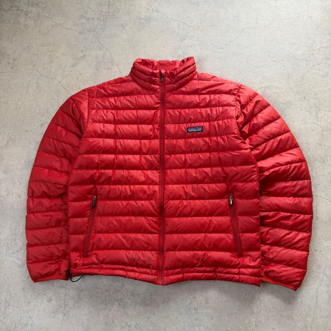 Patagonia パタゴニア ライトダウンジャケット ロゴ 赤