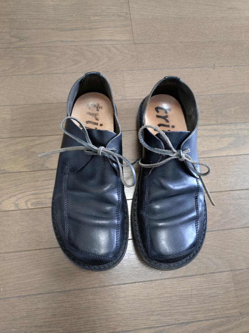 trippenトリッペン sheet ブラックレザー 1アイレット