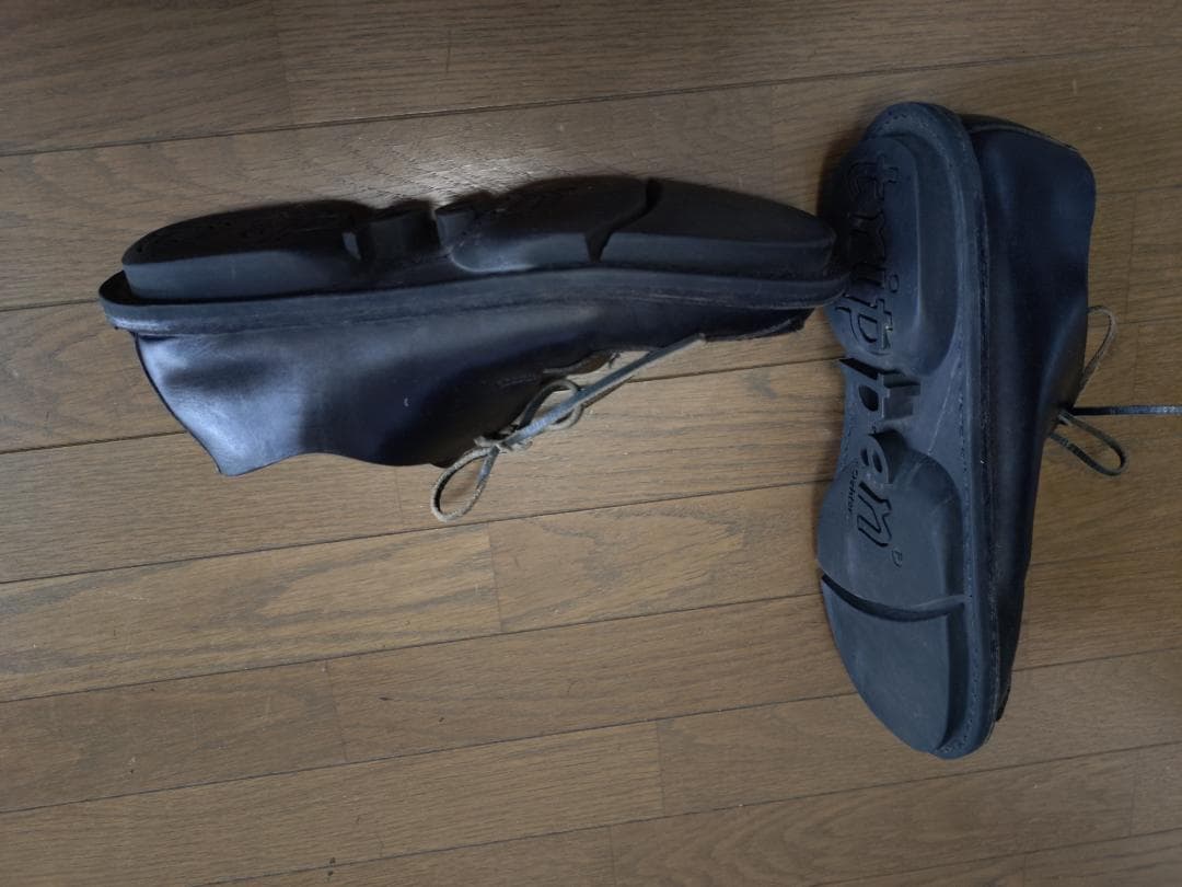 trippenトリッペン sheet ブラックレザー 1アイレット