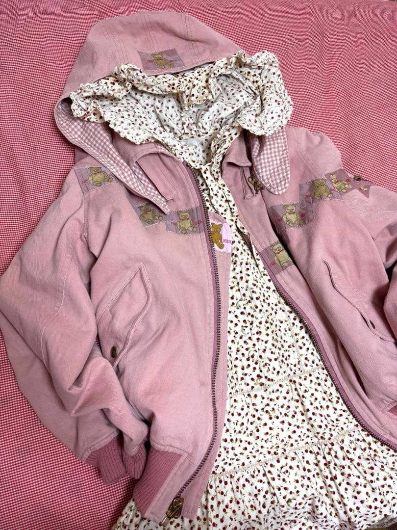 ピンクハウス 金子さん作 ギョロ目くま フード付きブルゾン