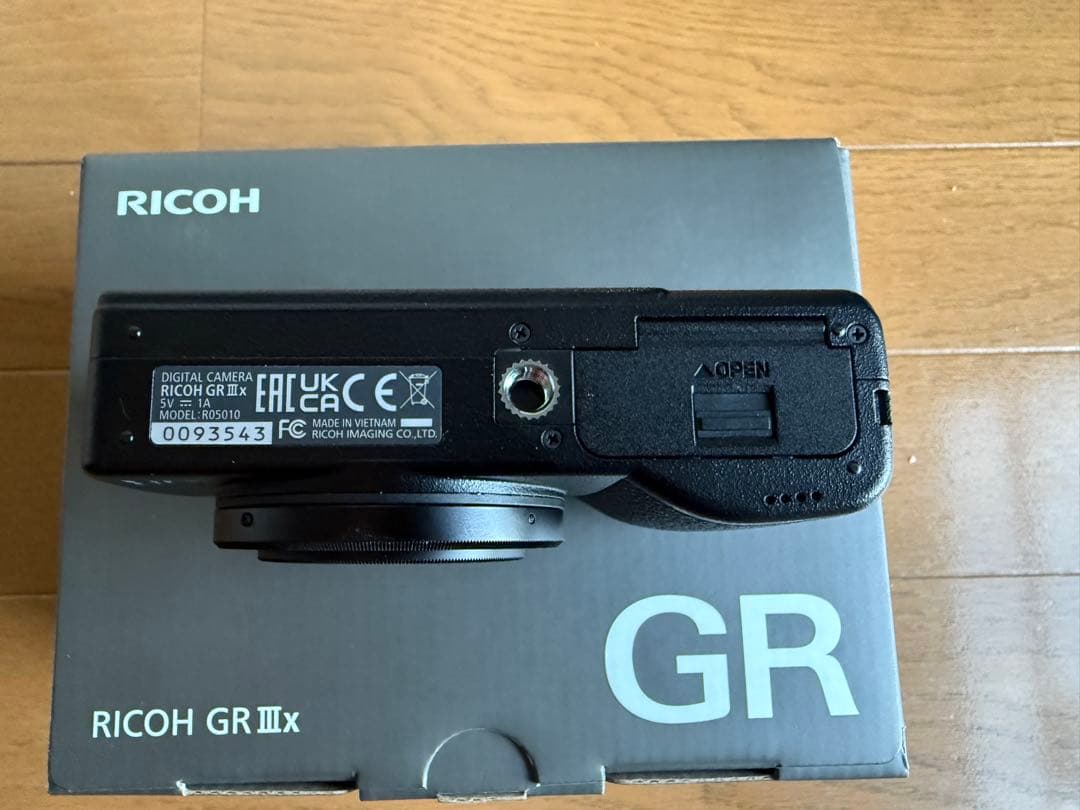 RICOH GR IIIx コンパクトデジタルカメラ 【5年保証有り】
